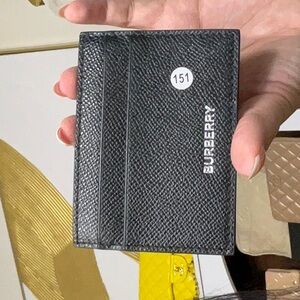 151. Burberry Cardholder Sold As Is Desc In Live No Cancel/returns
